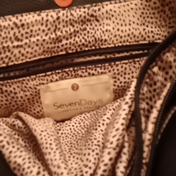 Purses ,designer, - Picture 3 of 15